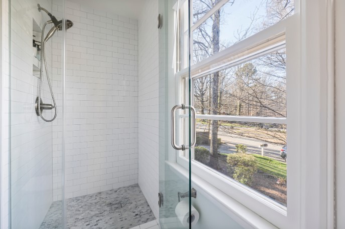 на что обратить внимание при выборе трапа для душа